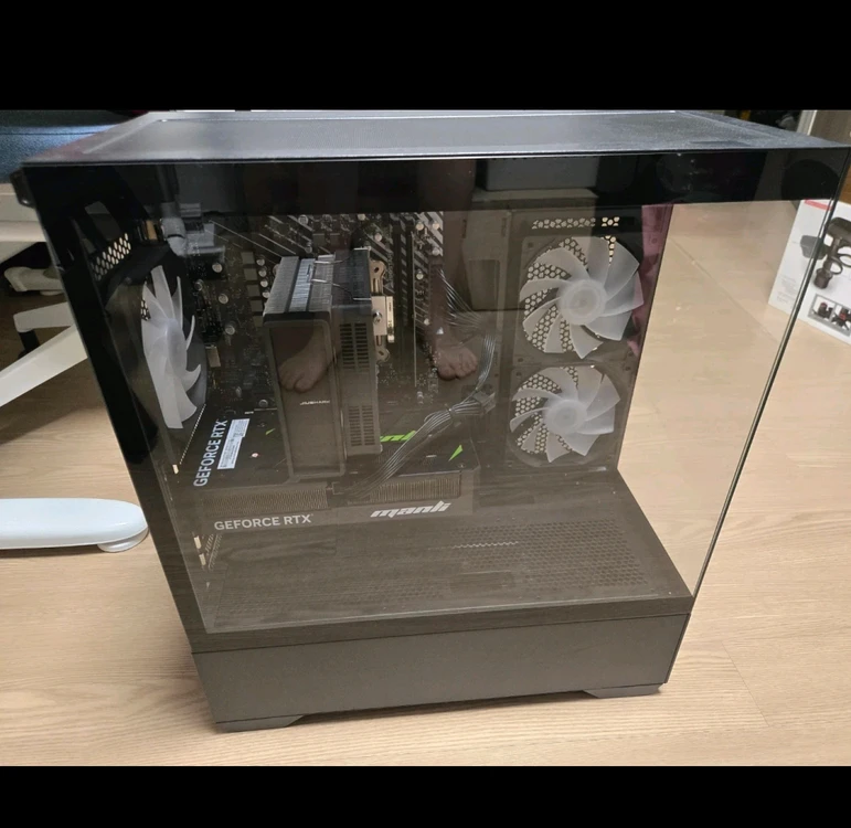 라이젠5 7500F RTX4060Ti 게이밍PC 본체 이미지