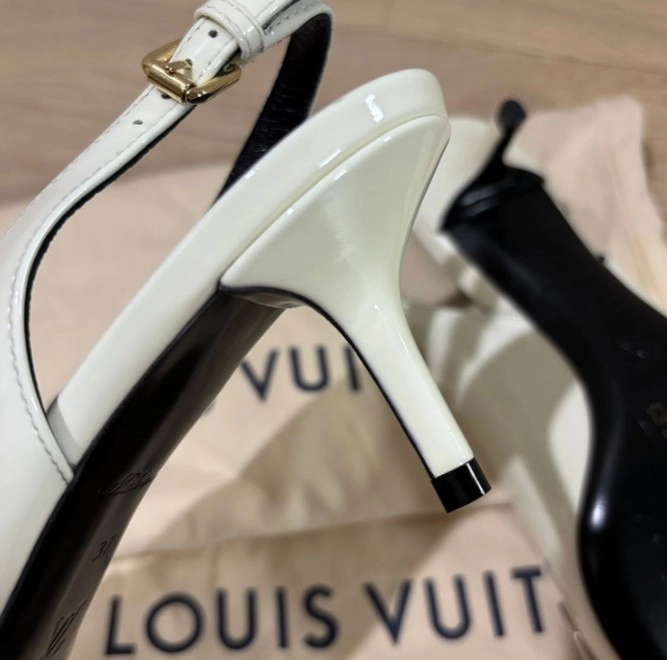 [정품] 루이비통 LV 인사이더 슬링백 펌프스 황금사이즈 이미지