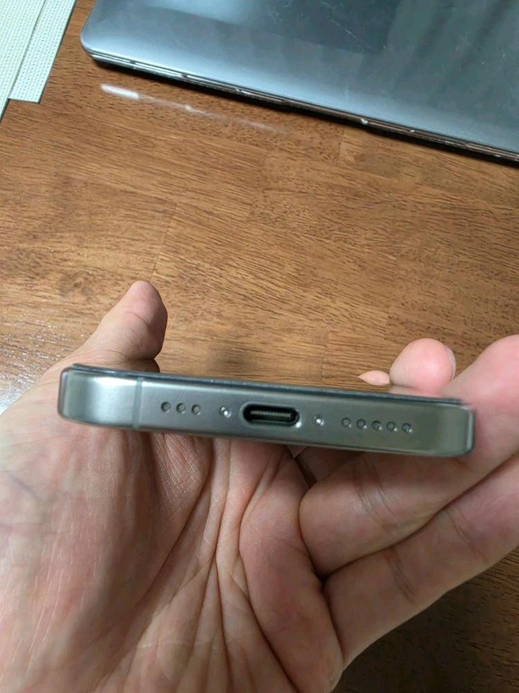 아이폰 15 프로 256GB 내추럴티타늄 풀박스 이미지
