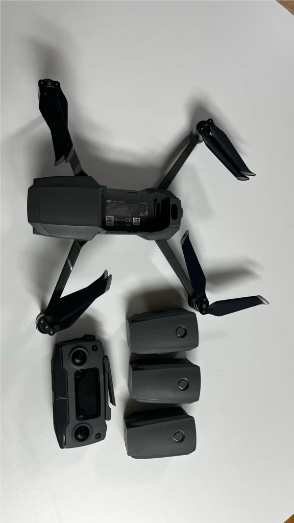 DJI 매빅2 줌 드론 플라이 모어 키트 이미지