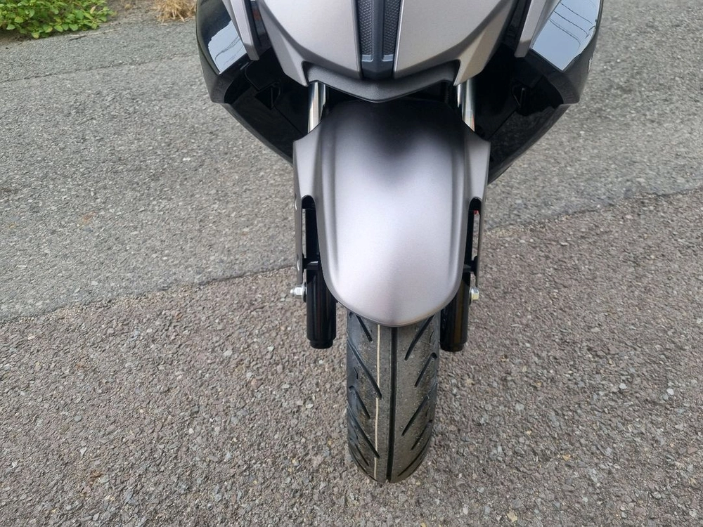 10만키로도 걱정없는 엔진 USR125 이미지