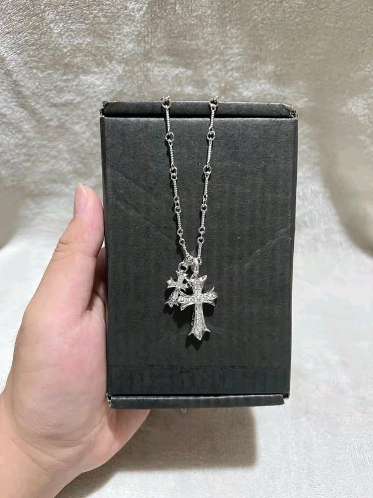 크롬하츠 더블 크로스 다이아몬드 펜던트 목걸이 이미지
