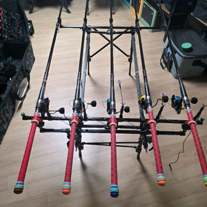 끝보기 릴낚시대 거치대 받침틀 이미지