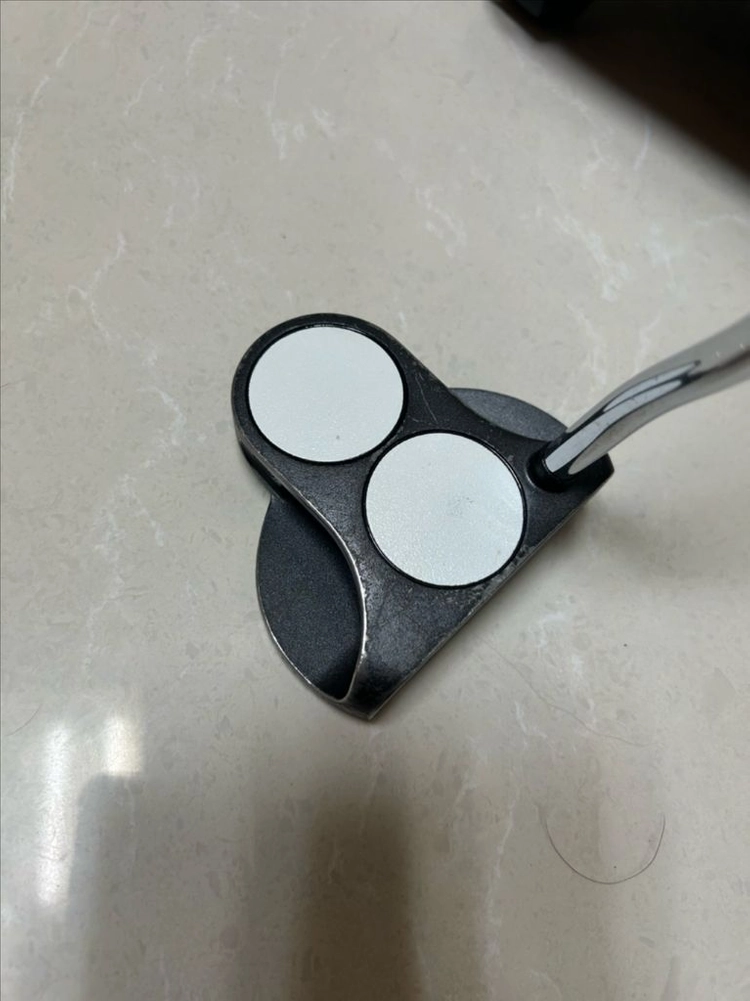 오디세이 투볼 퍼터 판매 이미지