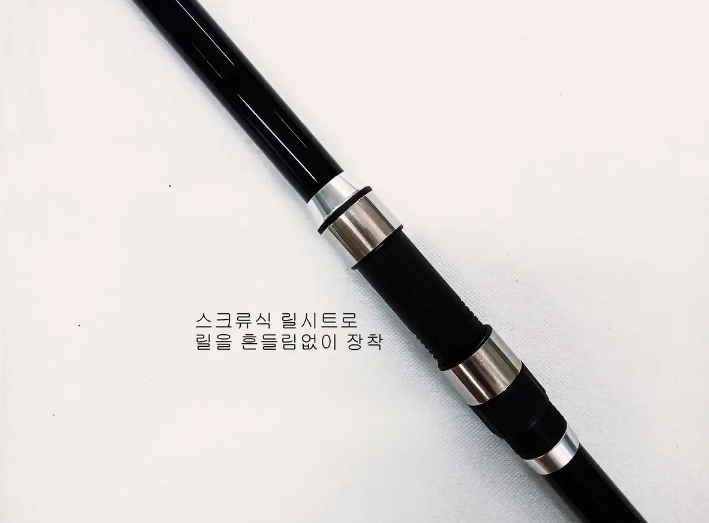 카본원투낚시대450 2대, 6000번릴2대, 릴줄, 중대형낚시가방 이미지