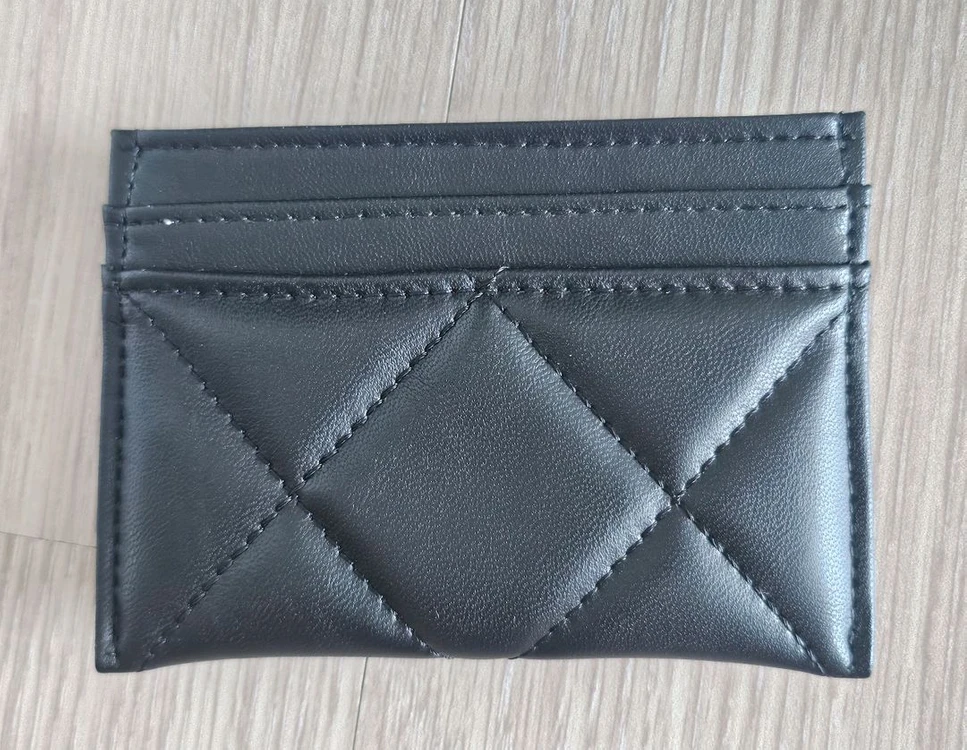 샤넬 퀼팅 카드지갑 이미지