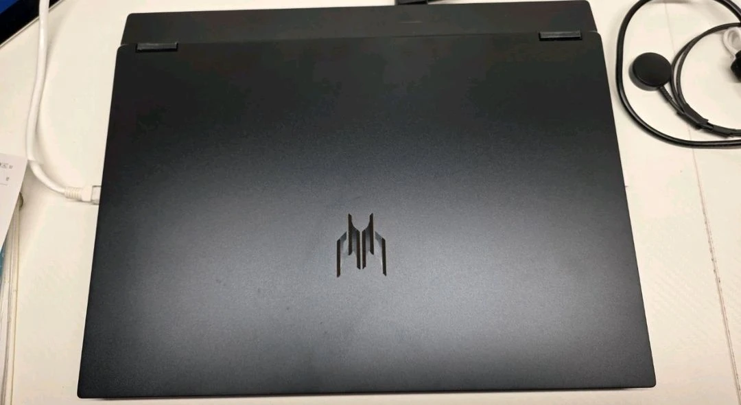 헬리오스 네오 16S 슬림 OLED RTX5070 게이밍노트북 팝니다 이미지