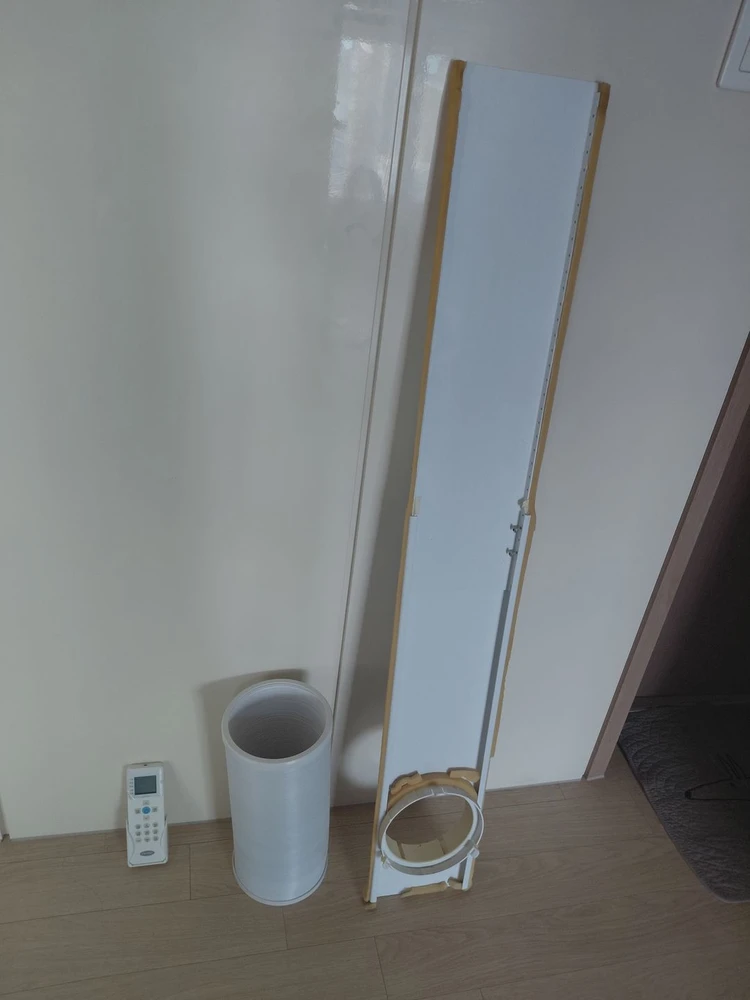 (부산) 캐리어 이동식 에어컨 (CPA-Q091PD) 창문브라켓, 자바라, 리모컨 풀세트 입니다. 이미지