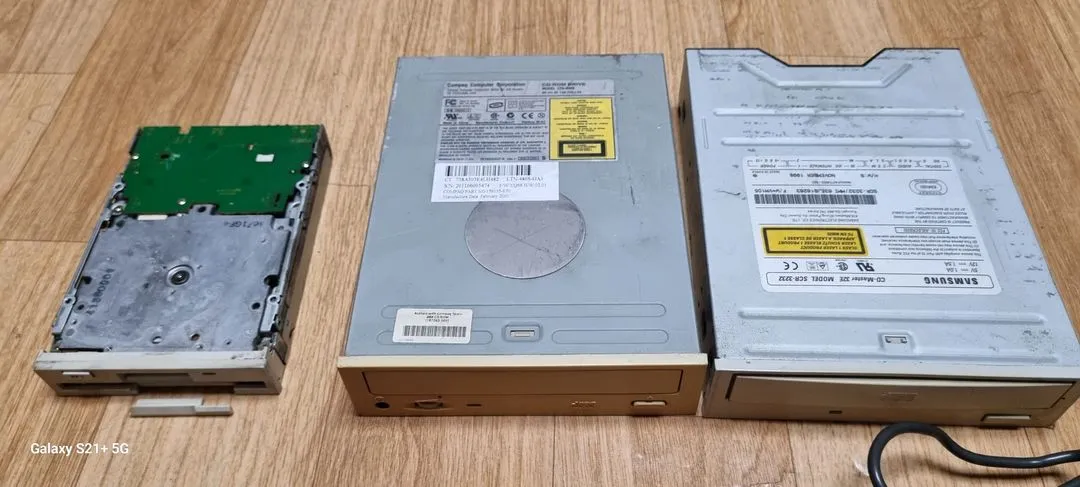 (단/입) 구형 컴퓨터 플로피디스크 드라이브/ CD-ROM/DVD-RW 3종 일괄판매 이미지
