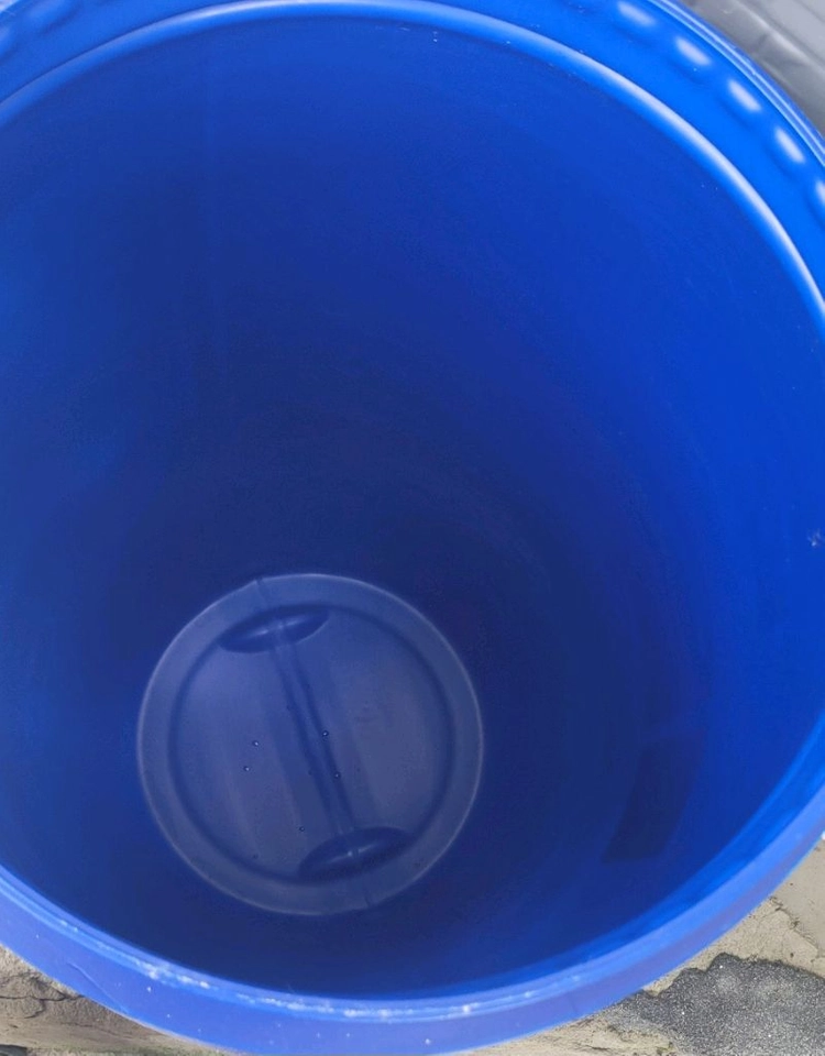 철 드럼통 공 드럼통 농업용 물통 플라스틱 드럼통 젓갈통 약품통 HDPE 드럼통 대형물통 이미지