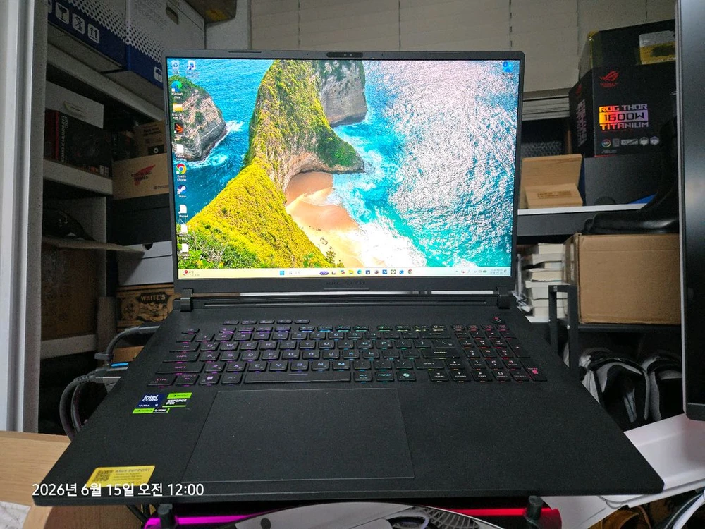 2025 ASUS SCAR 18인치 노트북 5090 32GB 2TB - 안심되는 중고거래