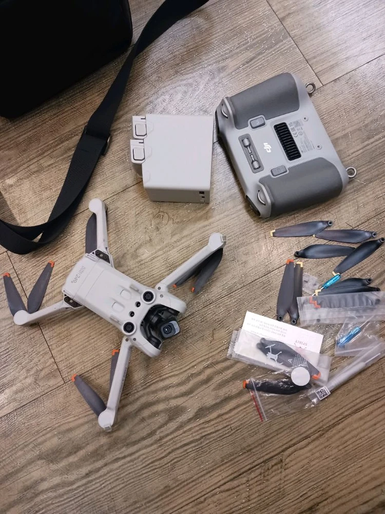 DJI 미니 3 프로 드론 플라이모어콤보 이미지