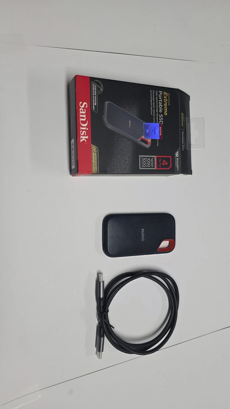 샌디스크 포터블 ssd 4TB 급처합니다~ 이미지