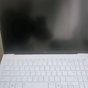 LG그램 16 AI 프로 이미지
