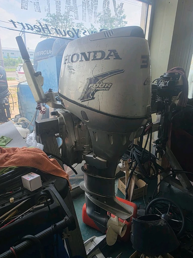 혼다 포싸 30Hp. 롱바디. 선외기 이미지