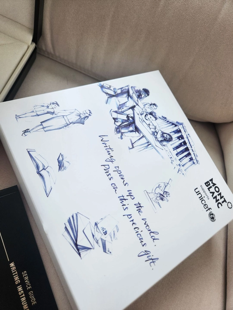 몽블랑 마이스터스튁 유니세프 듀에 클래식 롤러볼 새상품 급처분 이미지