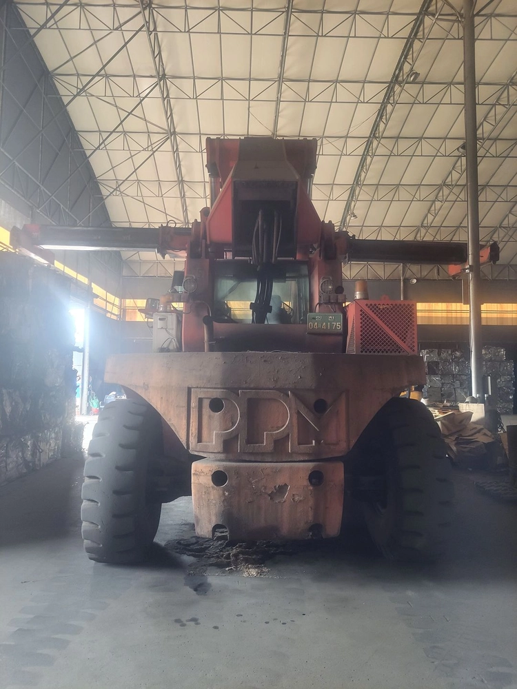 PPM SUPER STACKER 리치스태커 25톤급 컨테이너 핸들러 판매 이미지
