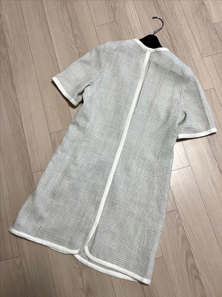 22년 아바몰리 체크 트위드 반팔 미니원피스 썸머울 린넨 라미 여름 라운드넥 은장단추 하객룩 아이보리 이미지