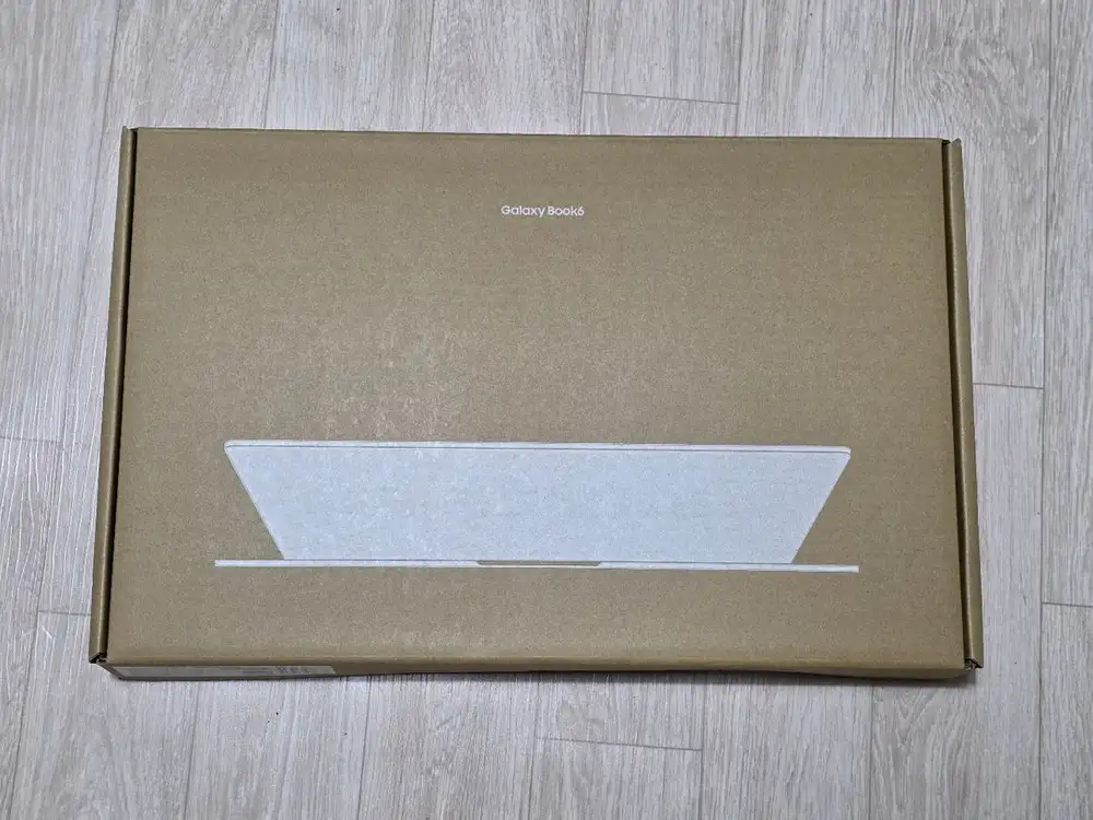 삼성 갤럭시북6 미개봉 팝니다 울트라5 256GB 16GB NT760VJG-KWEAV(KC51G) - 안심되는 중고거래