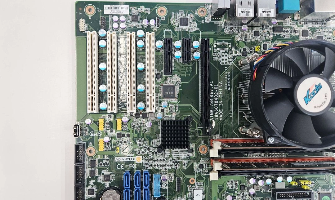 어드밴텍 AIMB-784 산업용 메인보드/ Intel Core i7-4770/ DDR3 4GB/ CPU 쿨러 이미지