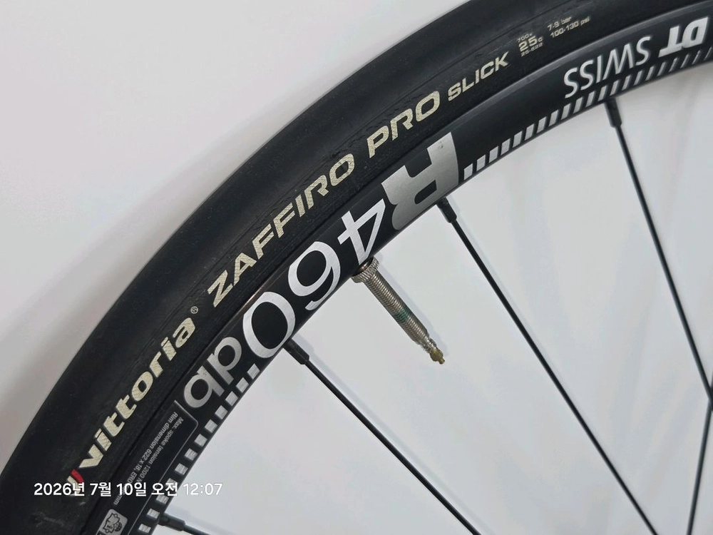 DT swiss R460db휠셋+타튜 이미지