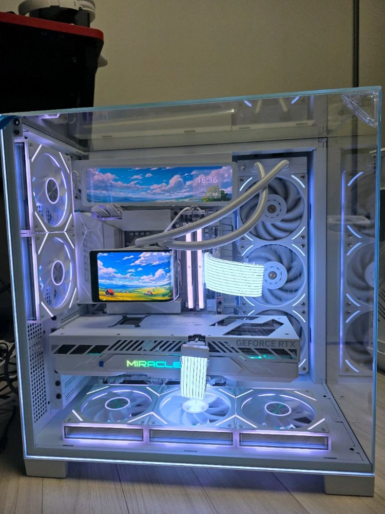 라이젠9 9950X3D RTX5080 화이트 고급튜닝PC 팝니다 이미지