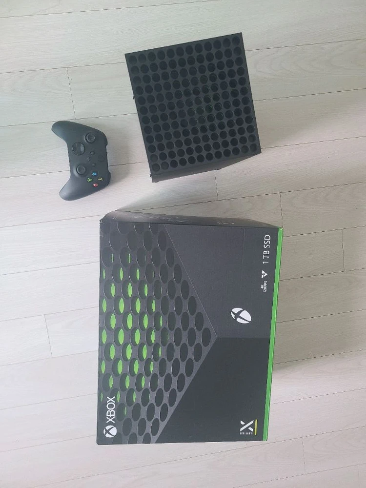 엑시엑 Xbox Series X 1TB SSD 풀박스팝니다 이미지
