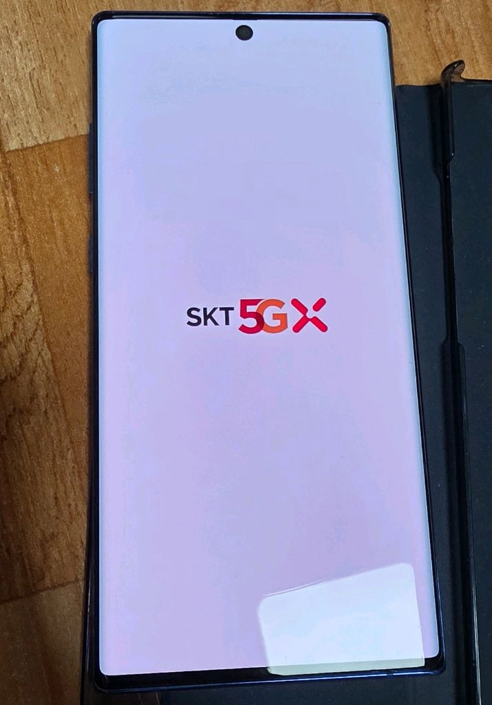 갤럭시 노트10 플러스 스마트폰 이미지