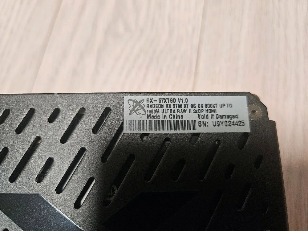 xfx rx 5700xt 팝니다 이미지