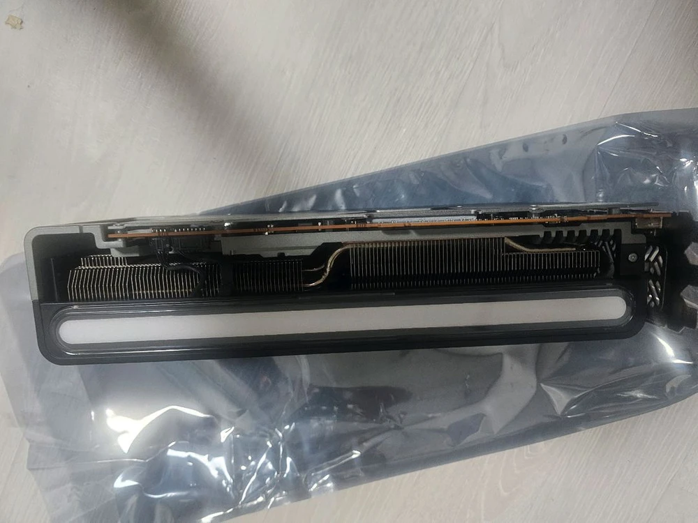 SAPPHIRE 라데온 RX 7900 XTX nitro 이미지