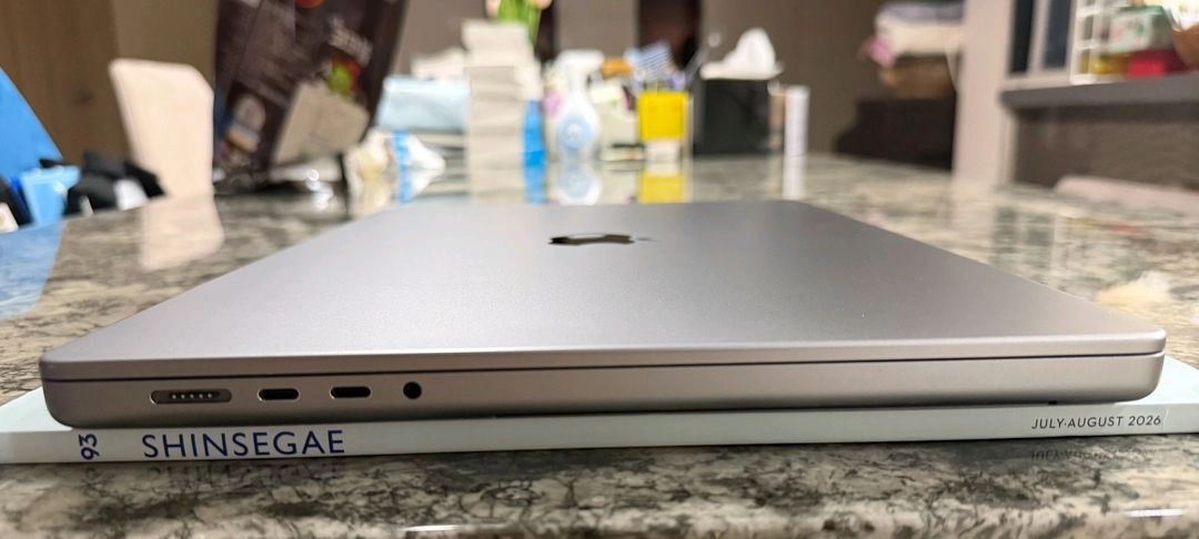 맥북프로 16 M2 Max 32GB 1TB 30코어GPU A급 이미지