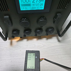 다이팩토리올인원파워뱅크280a인버터3000w내장 이미지