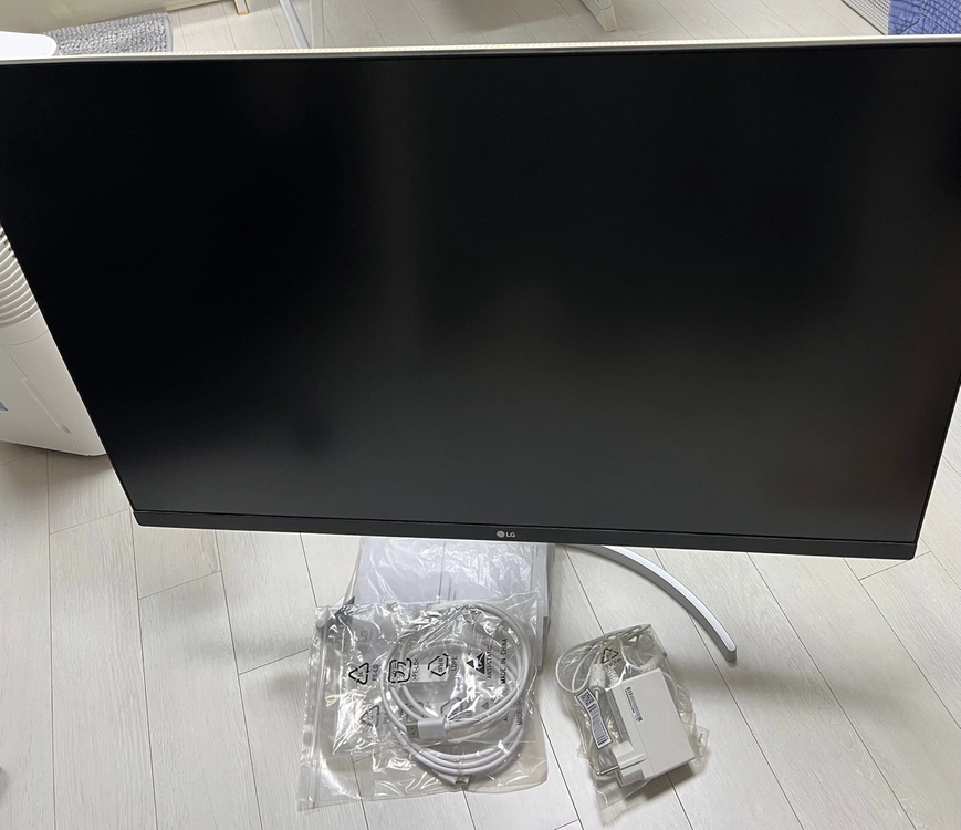 32un650 팝니다 - 안심되는 중고거래