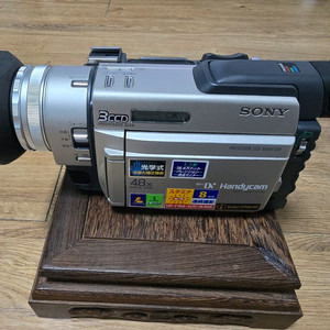 소니 DCR-TRV900 3CCD 핸디캠 이미지