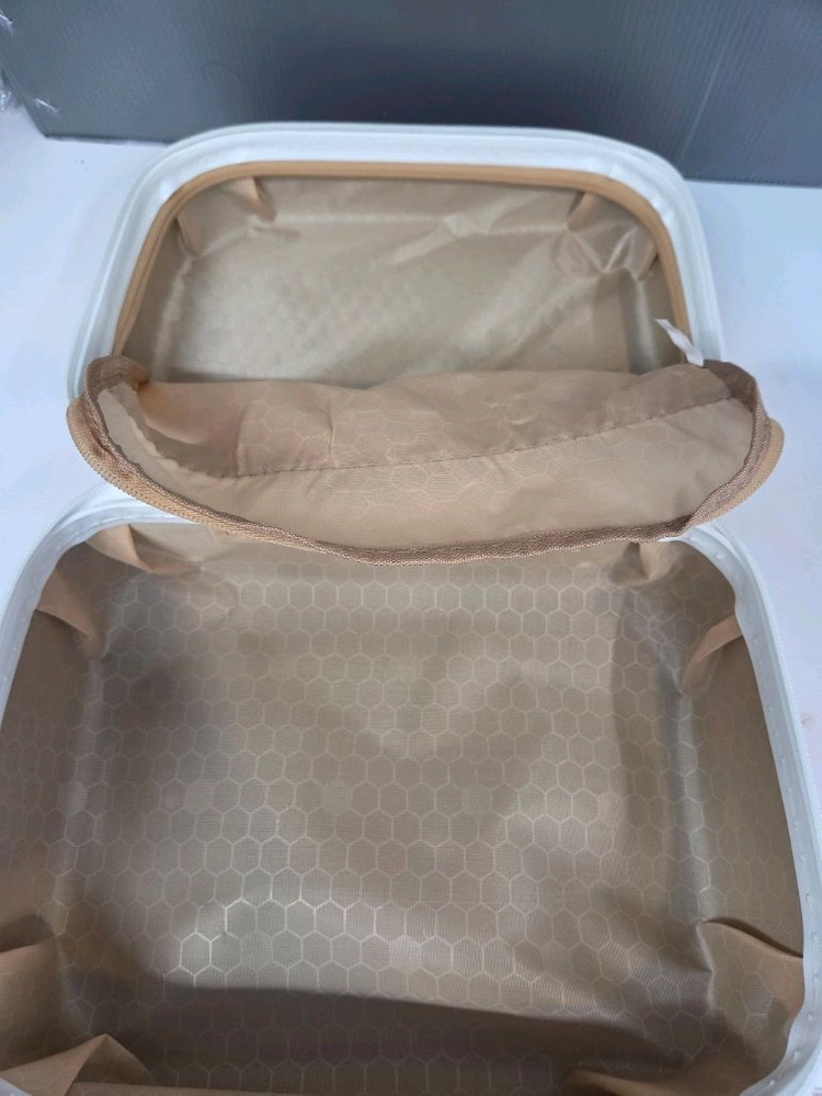 미사용 산리오 헬로키티 레디백,여행용 가방 이미지