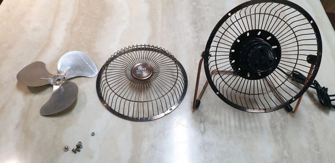빈티지 메탈 탁상용 선풍기 이미지