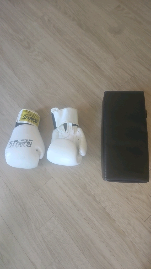 복싱글러브 + 글러브패드+ 마우스피스(새상품)세트 이미지
