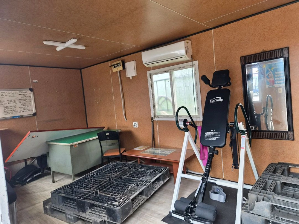 상태 좋은 중고컨테이너 3*6(에어컨실외기 설치무료) 이미지