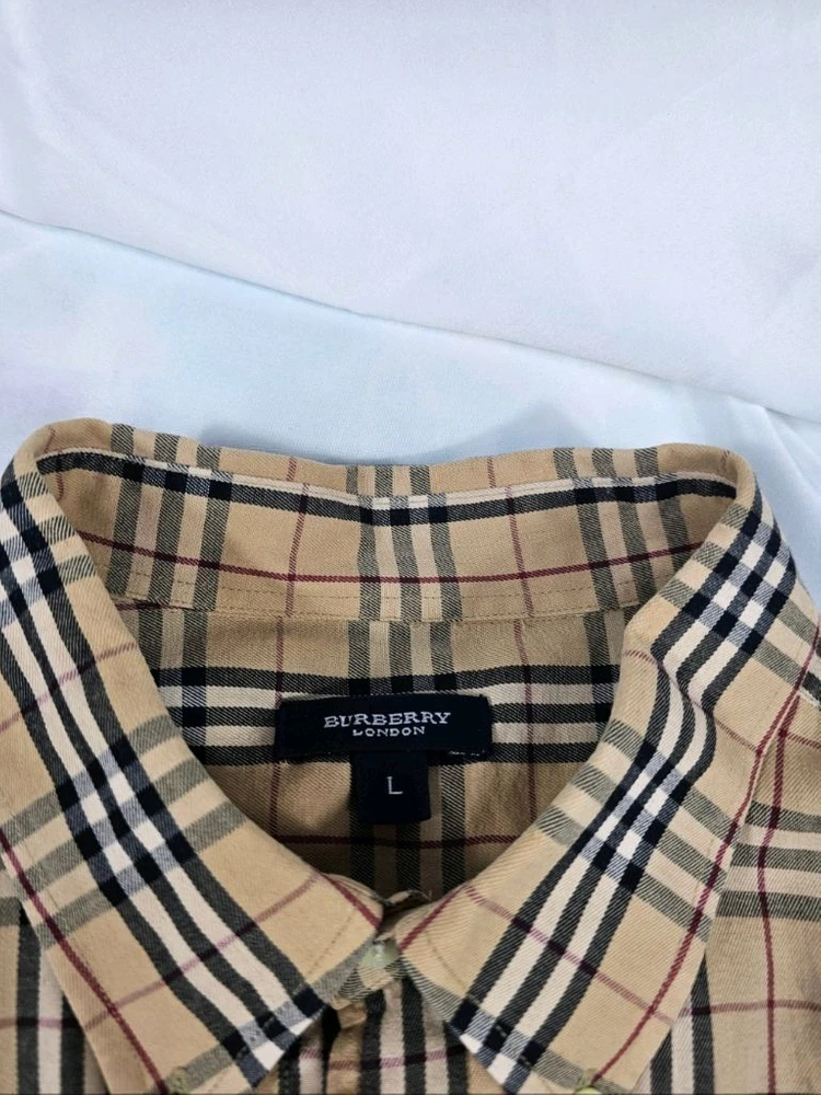 버버리노바체크셔츠 이미지