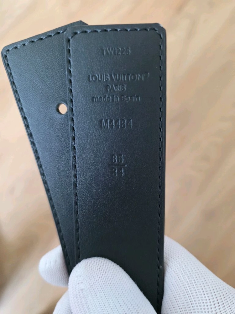 루이비통 LV 이니셜 모노그램 리버서블 벨트 M4484 이미지