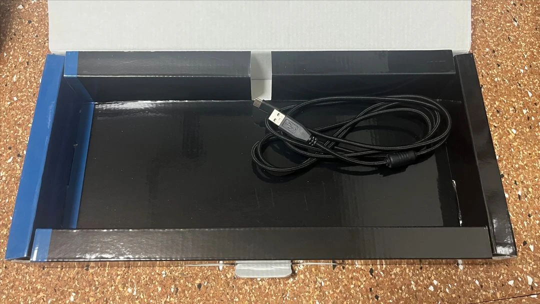 한성컴퓨터 GK893B 블루투스 키보드 팝니다! 이미지