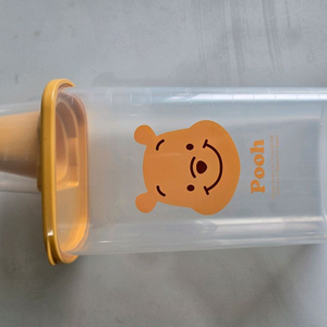 밀폐용기 디즈니 푸우 1600ml 계량컵 (새상품) 이미지