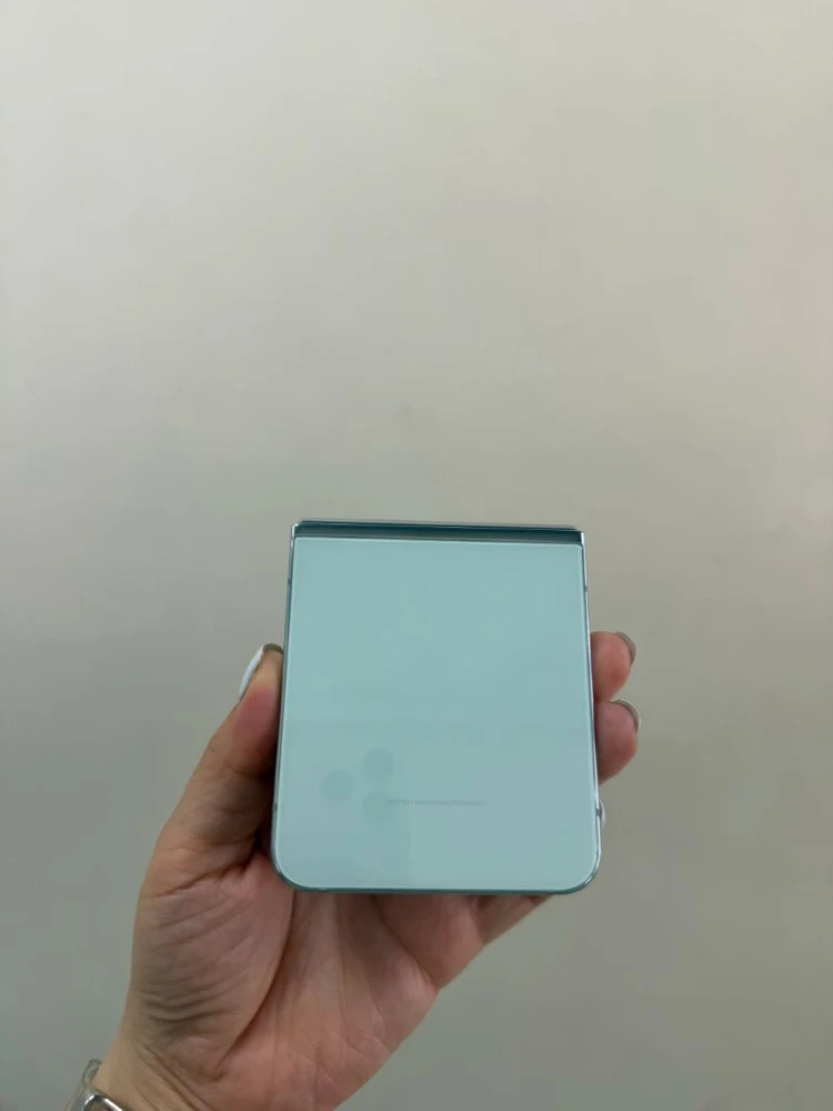 (부산중고폰)갤럭시z플립5 민트 256기가 액정배터리 새제품 판매해요 이미지