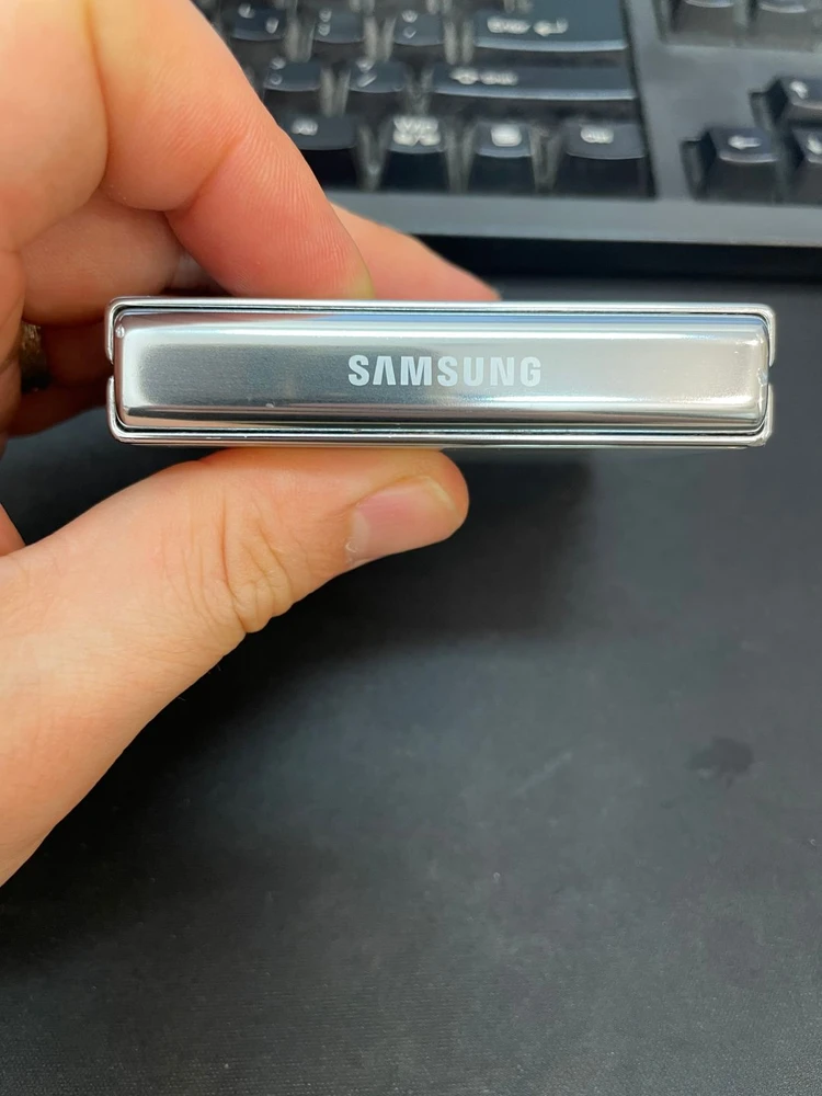 갤럭시Z플립5 민트 256GB 무잔상 상태좋은 중고39만5천팝니다 이미지