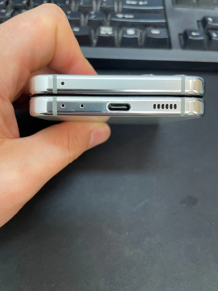 갤럭시Z플립5 민트 256GB 무잔상 상태좋은 중고39만5천팝니다 이미지