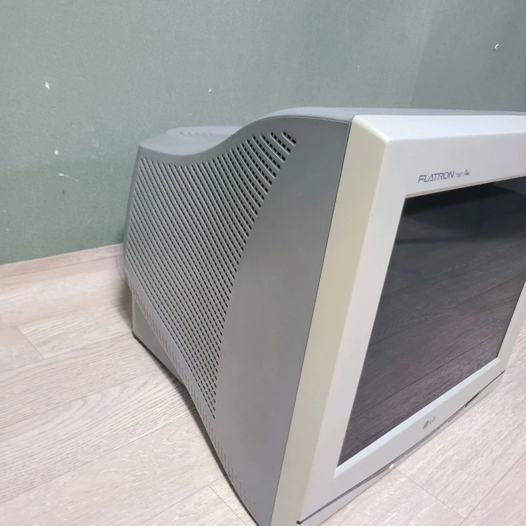 레트로 빈티지 crt 모니터 이미지