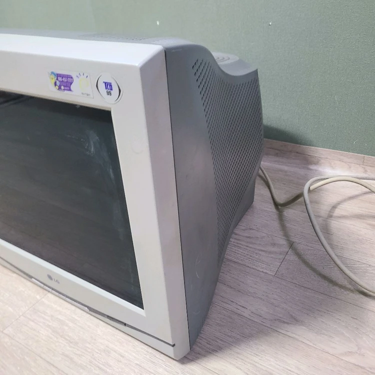 레트로 빈티지 crt 모니터 이미지