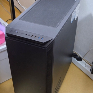 개인) I5 9400F GTX1660SUPER RAM 16GB 본체 판매합니다. 이미지