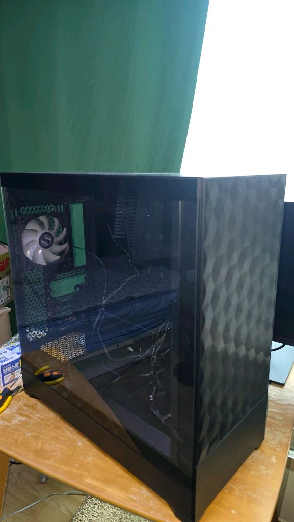 pc케이스 Fractal Design Pop XL Air RGB Clear 강화유리 - 안심되는 중고거래