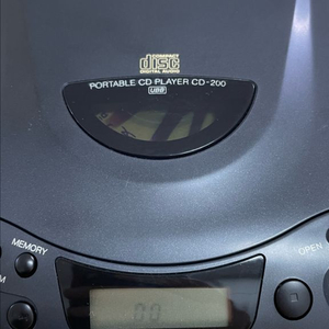 금성 골드스타 CD-200 포터블 CD플레이어 CDP 팝니다 이미지